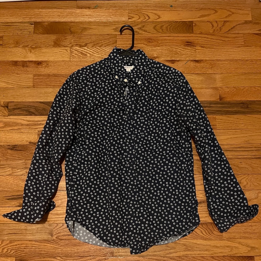 “Flower” print button down - Picture 2 of 3
